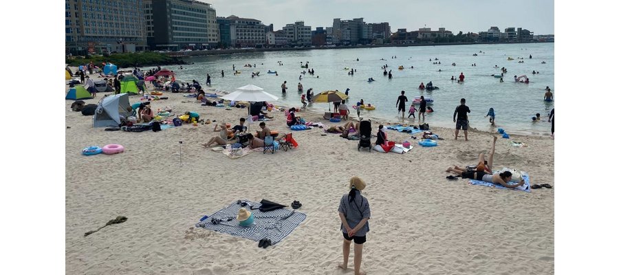 South Korea hotel apologizes after honeymooners discover people can see into mirrored sauna