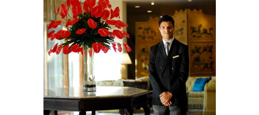 How Too Much Reliance On Technology Can Ruin Hospitality for Good