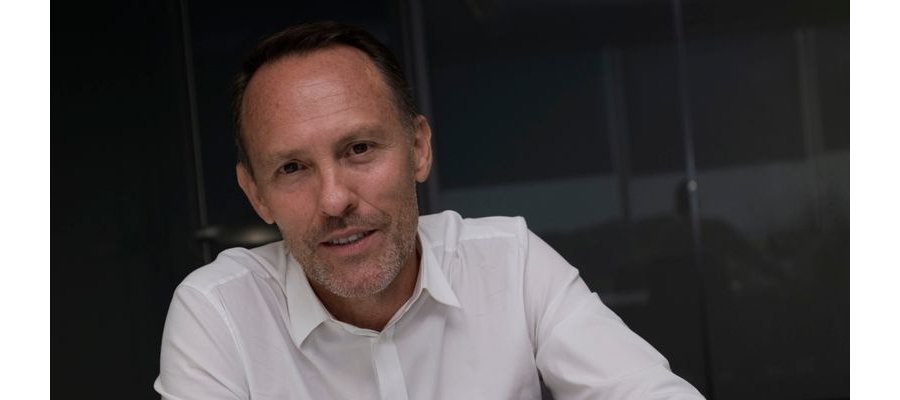 IN THE BIG CHAIR - NICOLAS HUSS OF HOTELBEDS