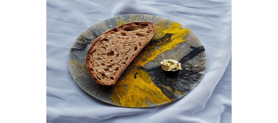 BREAD, THE MOST HUMBLE AND UNDERRATED OF RESTAURANT RITUALS