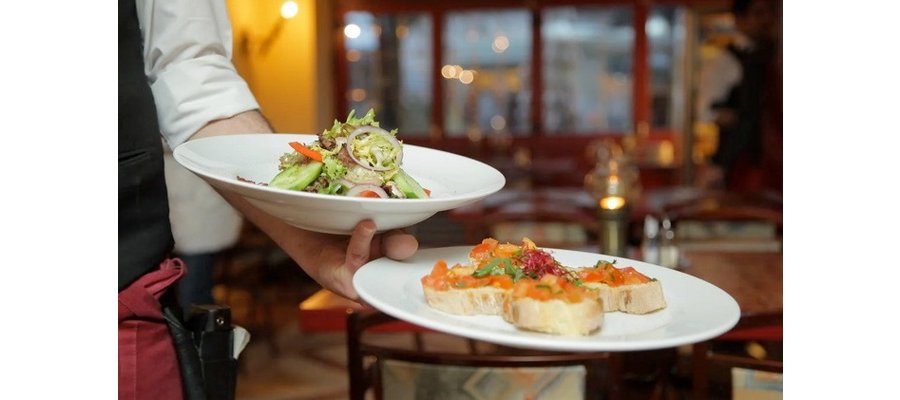 Hotels Are Filling Up. Guest Stomachs, Too.