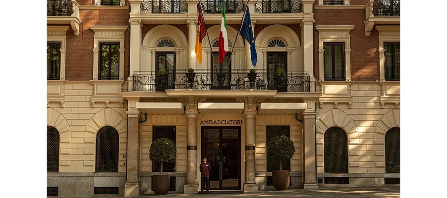 This Historic Hotel in Rome Just Got a Modern Italian Makeover. Here’s a Look Inside.
