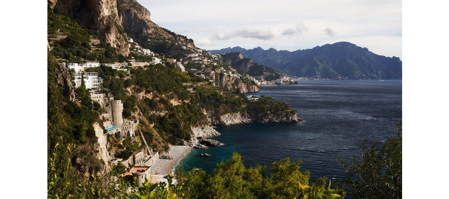 Cliffside hotel on Italy's Amalfi Coast incorporates medieval stone defences