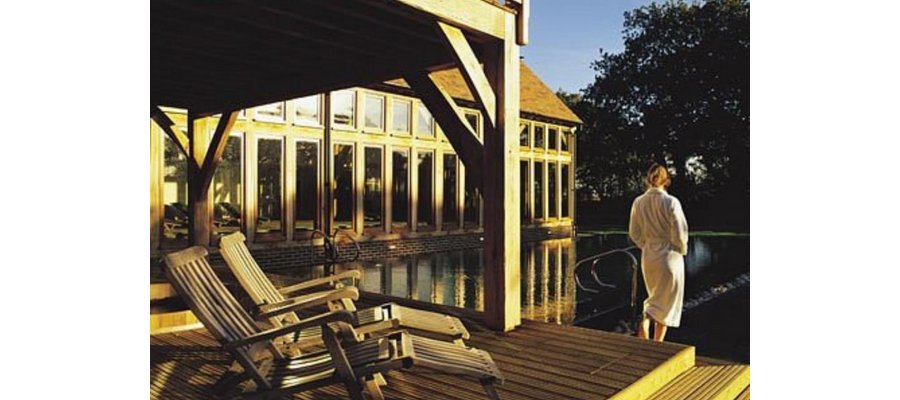 Bailiffscourt Hotel wins best dog-friendly venue at awards