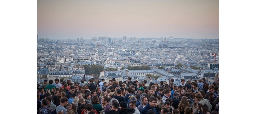Hoteliers and unions against Paris tourist tax hike ahead of 2024 Olympics