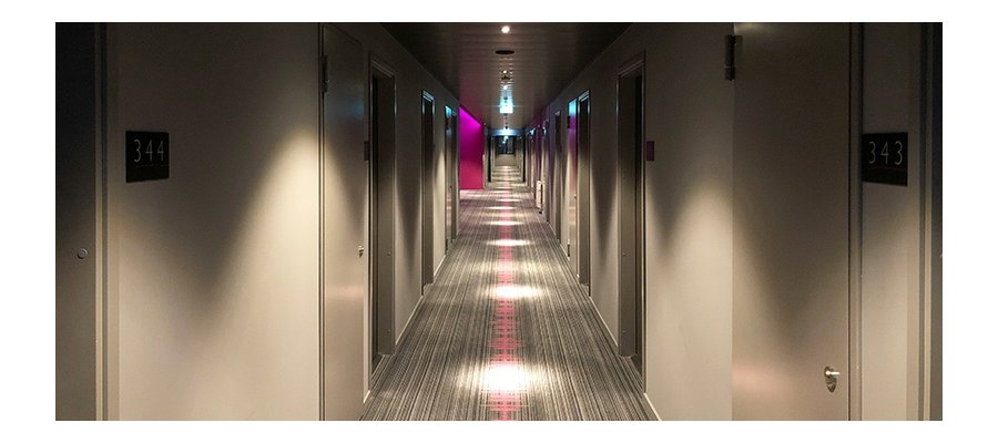 Improve the Guest Experience in Your Hotel with These IoT Solutions in 2024
