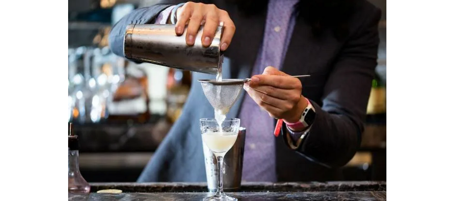Martinis will be celebrated all year long at this iconic NYC hotel