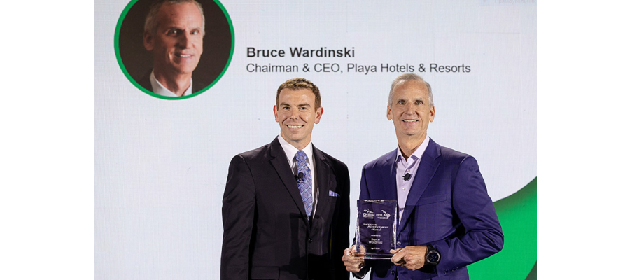 Bruce Wardinski receives CHRIS and HOLA lifetime achievement award