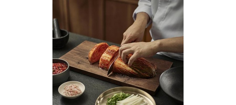 Luxury hotels enter kimchi business to diversify revenue sources 