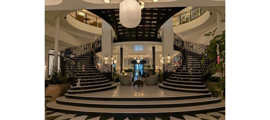 We desperately need more negative hotel reviews