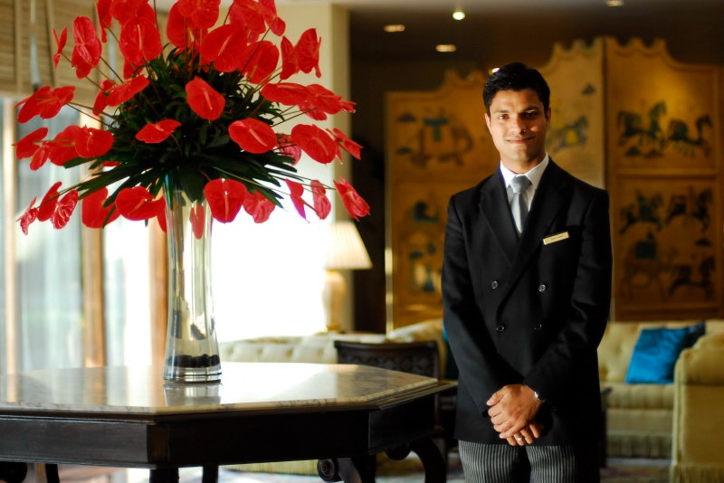 How Too Much Reliance On Technology Can Ruin Hospitality for Good