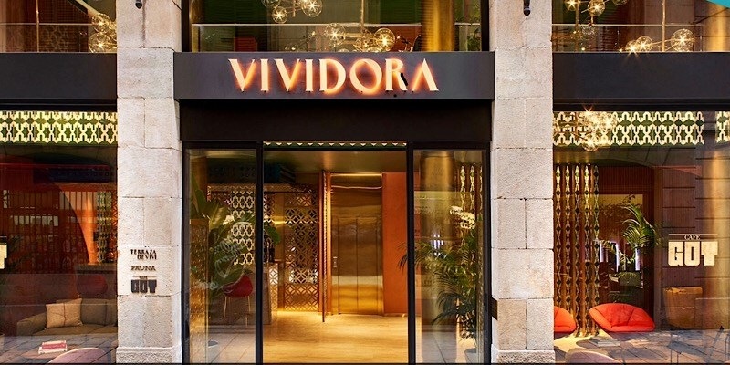 IHG REPORTS $138M PROFIT, PLANS LUXURY AND LIFESTYLE BRAND