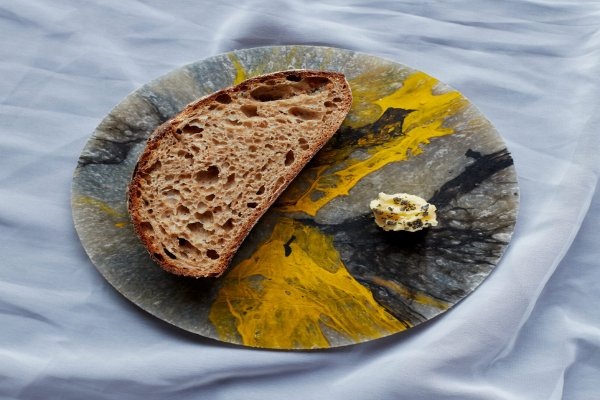 BREAD, THE MOST HUMBLE AND UNDERRATED OF RESTAURANT RITUALS