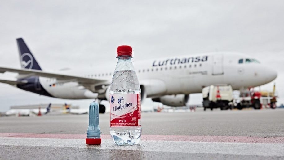 Lufthansa and Fraport to recycle up to ten million PET plastic bottles per year