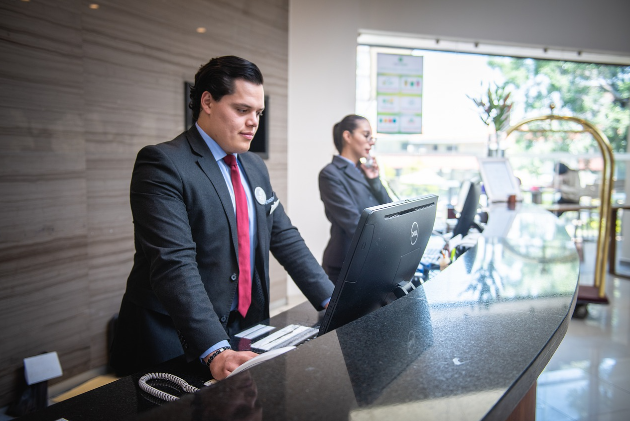 Hotels Still Face Wide Gap Between Job Growth and Openings