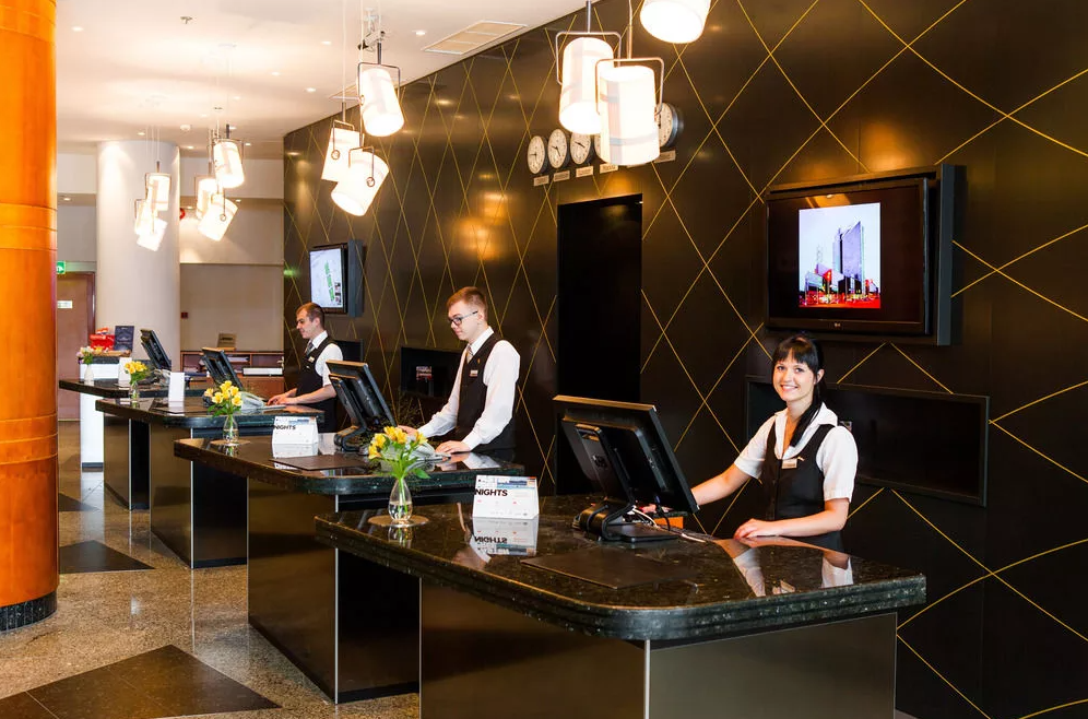 Dehumanizing Hospitality: The Automation Paradox in Our Industry