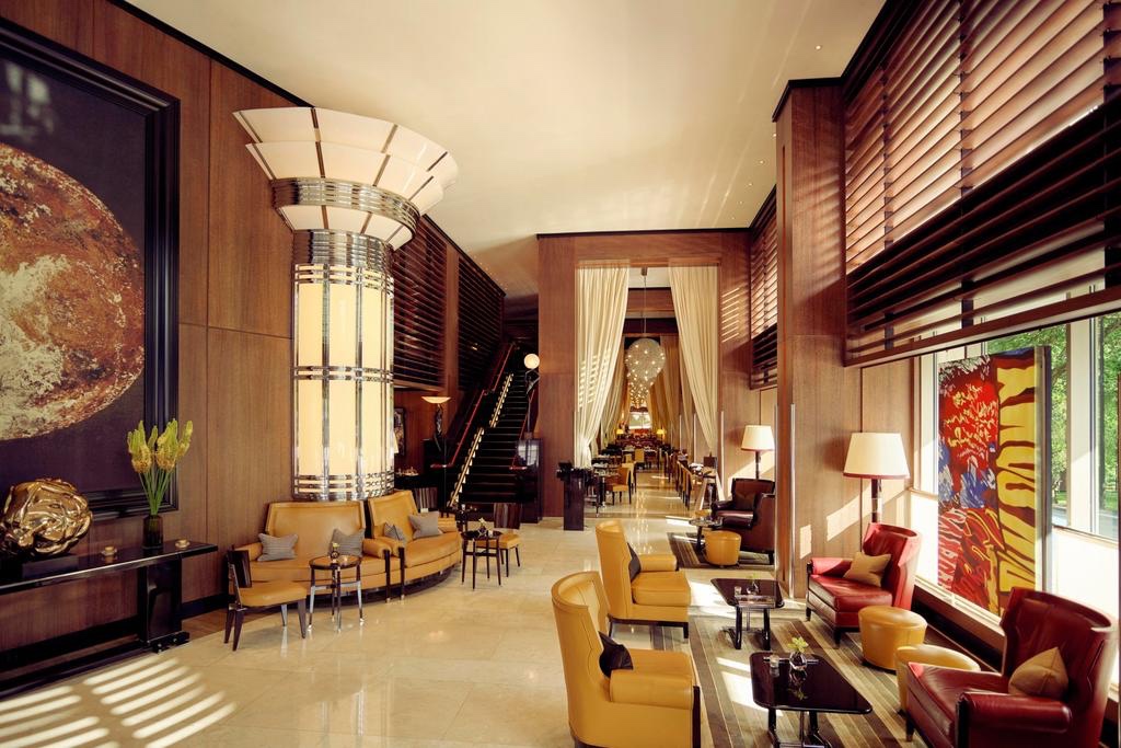 In London, sister hotels tell different tales