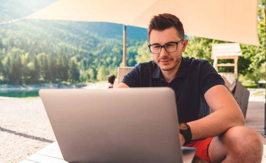 7 trending revenue streams for your hotel in 2024