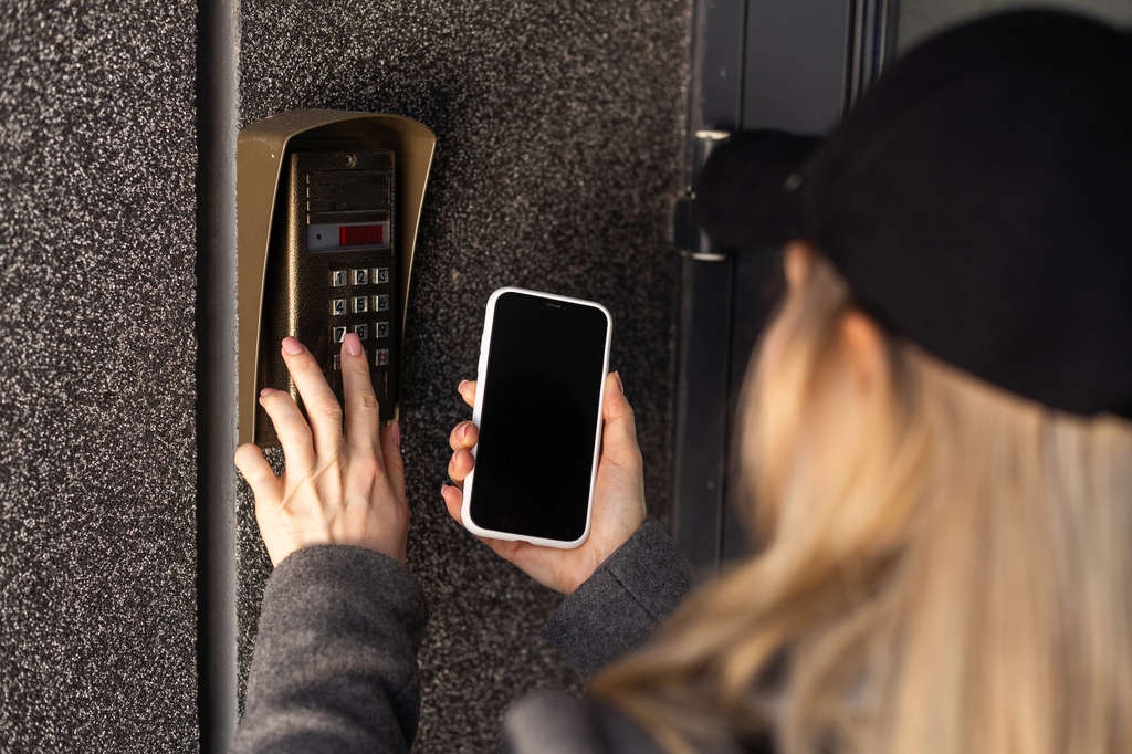 When Technology Undermines Hospitality