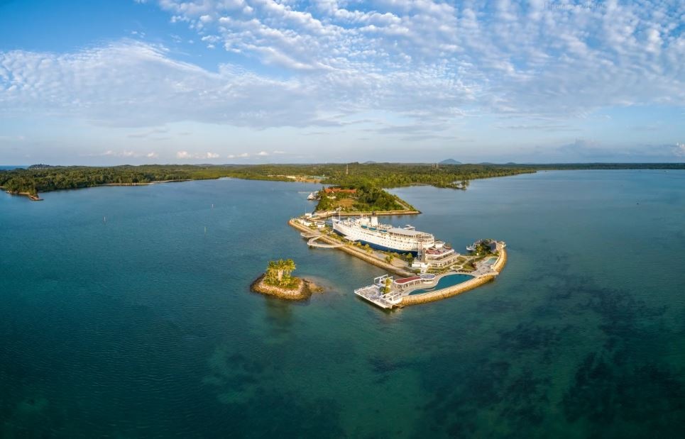 He bought the world’s oldest passenger ship — and spent $18 million turning it into a hotel