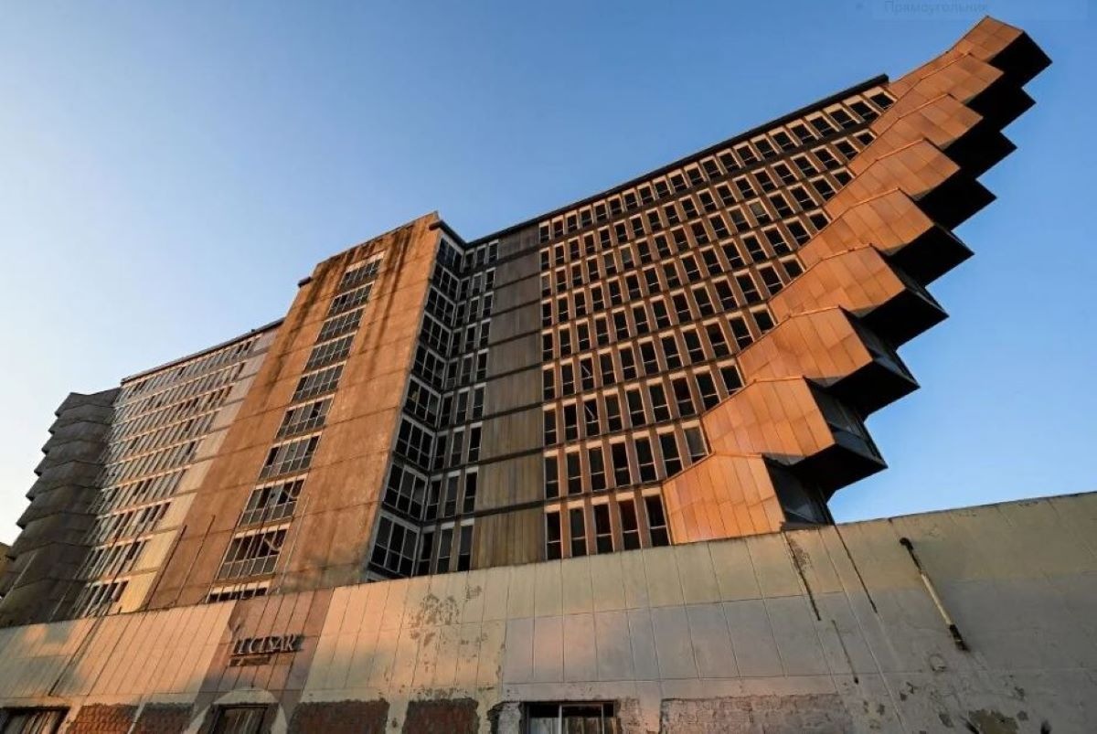 Fury as iconic Brutalist hotel in Tunisia faces demolition