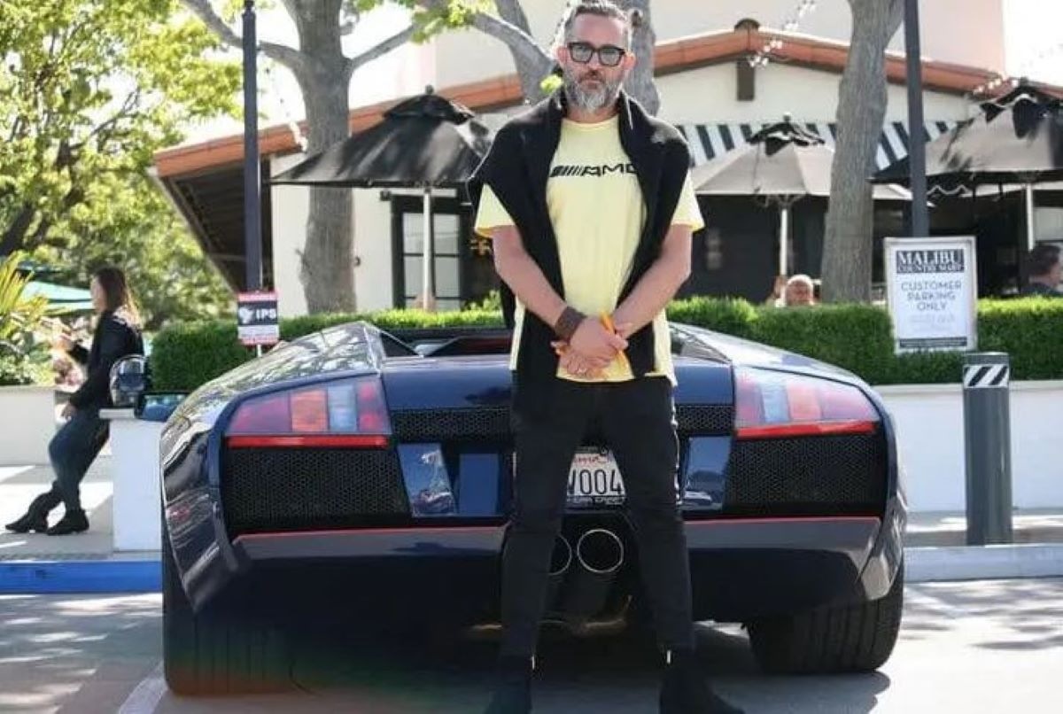 Wealthy LA reality star plunges to death from 28th floor of hotel as chilling final text revealed