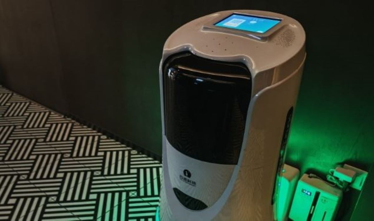 Hotel robotics leader wins Marroit and Atour as clients—but still can’ t turn a profit