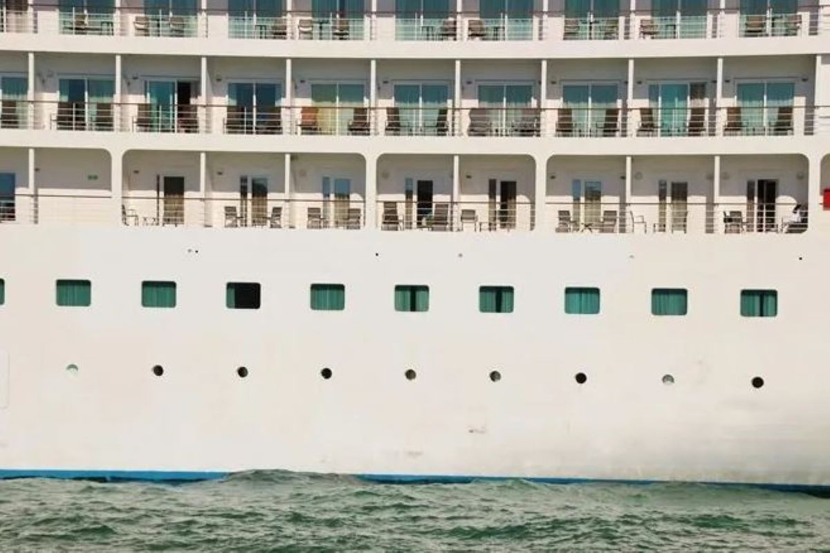 Call for cruise ships to fill Brisbane Olympics hotel room shortfall