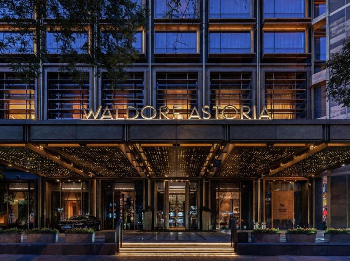 The leading ultra-luxury flagship hotel in Beijing is still looking for a new owner to this day